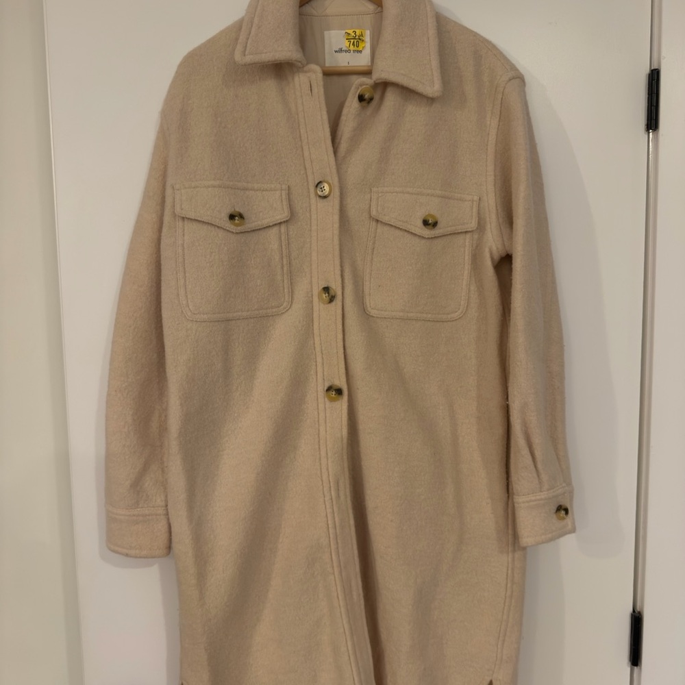 Aritzia Women's Cream Wool Shacket coat